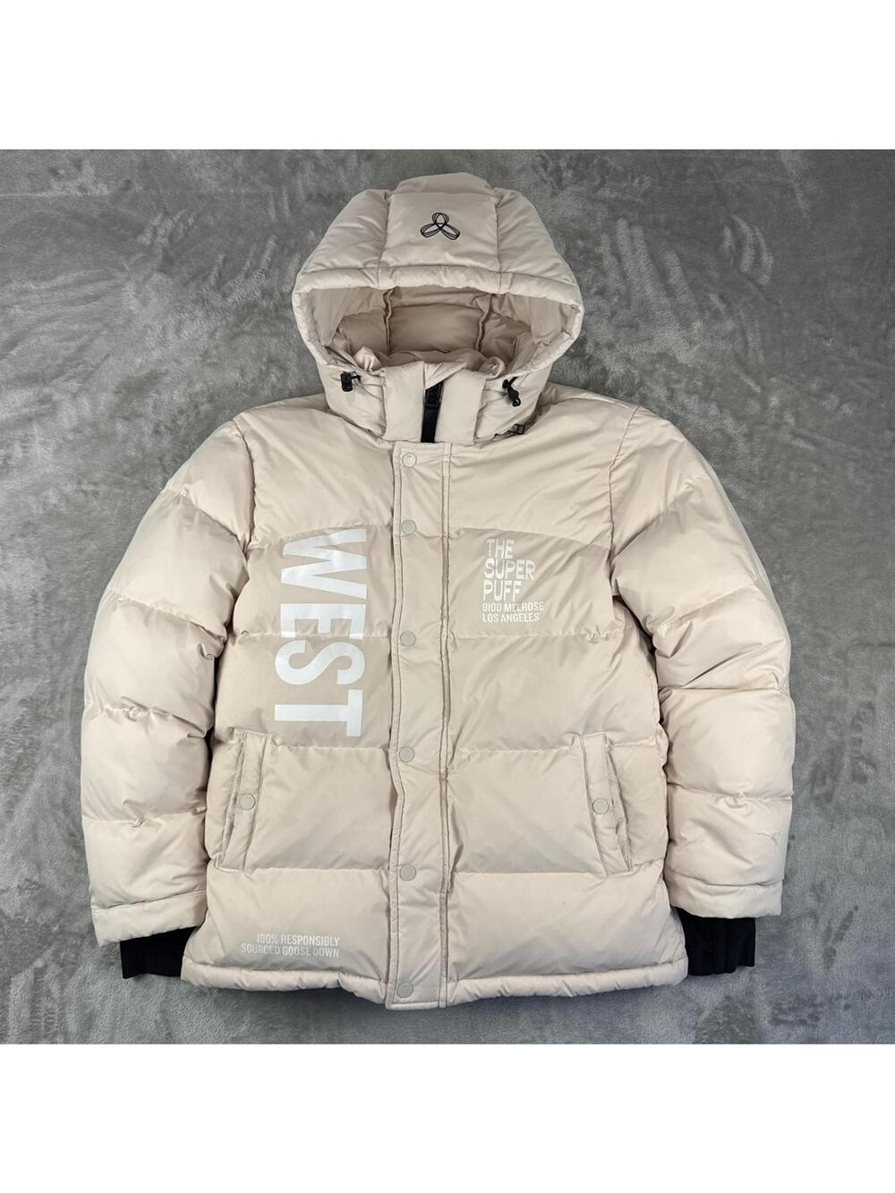 Aritzia Super Puff Women’s Jacket White Down Puffer Coat Size XS